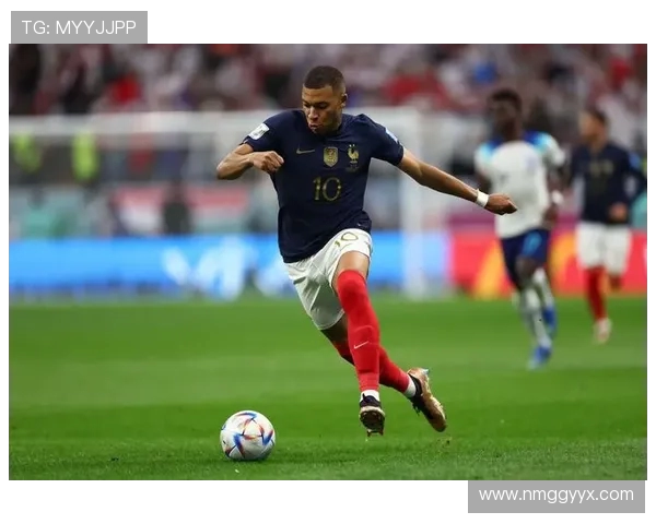 基利安姆巴佩引领新时代法国足球的速度与荣耀传奇 基利安姆巴佩引领新时代法国足球的速度与荣耀传奇