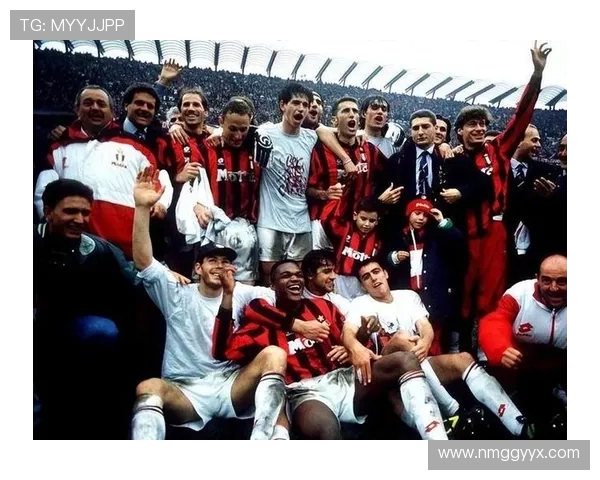 AC米兰鏖战那不勒斯红黑军团誓夺意甲关键三分