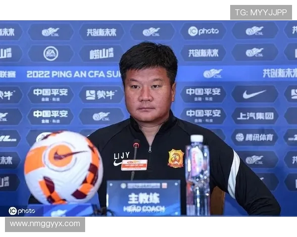 李金羽：从绿茵场到教练席 他如何打造属于自己的足球王国