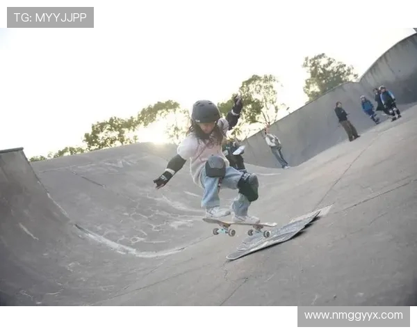 极限运动嘉年华回顾北京滑板队默契配合展现团队精神与竞技魅力