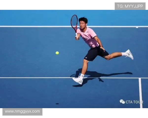 深圳网球队个人能力深度对比分析与发展潜力探讨 深圳网球队个人能力深度对比分析与发展潜力探讨