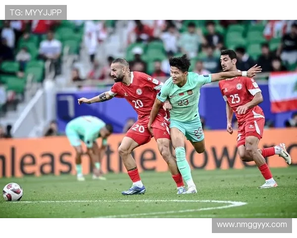 中国队迎战直布罗陀期待精彩对决全力争胜展现足球风采