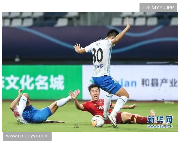 天津天海迎战河北幸福争夺中超联赛关键三分的激烈对决